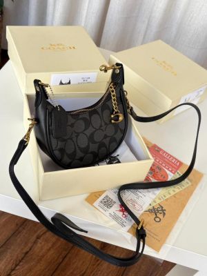 Coach_mini_jonie_bag_with_og__box_33118_black_Flower