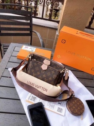 Louis_Vuitton_pochette_298