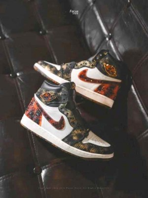 JORDAN Retro 1 High Year Of Snake
