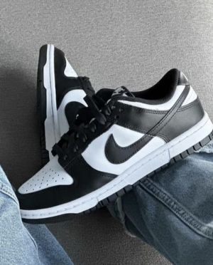 Nikke SB Dunk Low Panda
