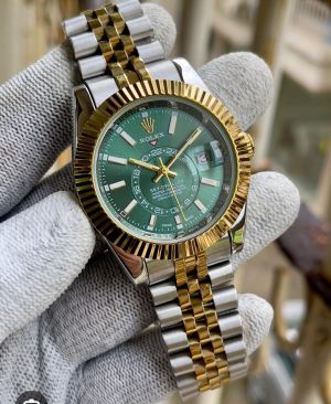 ROLE.X SKY DWELLER STORE ARTICLE Two tone green dial