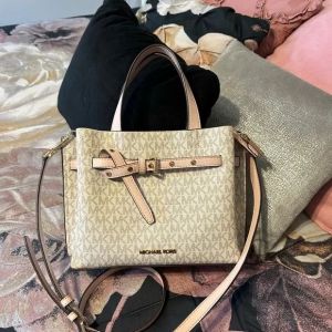 Michael_Kors_Emilia_Satchel_Bag_With_DustCover