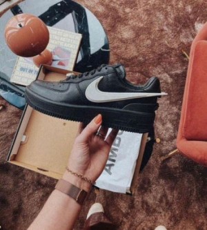 Airforcee 1 Low X Ambush Black 051