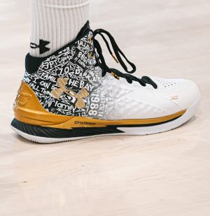 Under Armou_rr Curry 1 MVP Trophy Gold 538