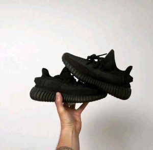 Adida_s Yeezy Boost 350 Onyx 169
