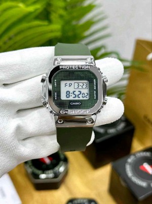 G SHOCK GM 5600 silver gree