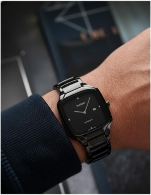 rad o full black