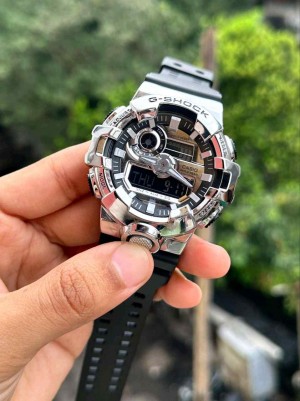 G SHOCK GM 700