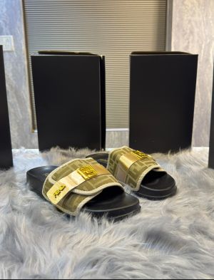 Fendi-roma-flipflop-2025