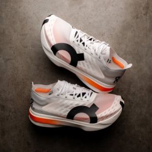 On Cloud Boom Strike WHITE FLAME