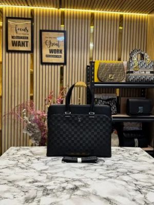 Louis_Vuitton Damier Graphite Leather Laptop Bag With Strap (Black-L1967-5)