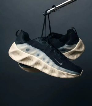 Nik.e Ava Rover Black Muslin