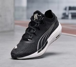 Pum.a Fast FWD Running Black White