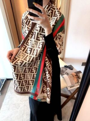 Fendi_Premium_Unisex_Woollen_Stole_withbox_5921