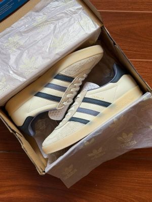 Adida s Gazelle indoor Lilac mens Fix