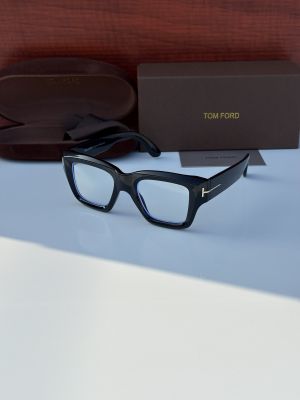 Tom.ford 184 black plano 