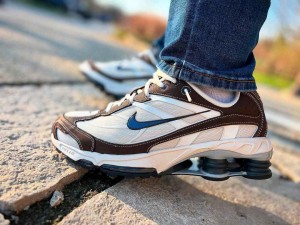 Nikee Shox Ride 2 Phantom Baroque Brown