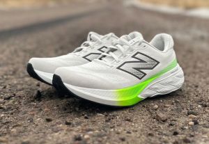 New Balanc x 880 v15 white