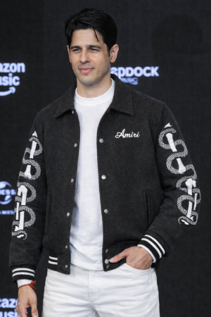 _AMIRI_GREY_100%_IMPORTED_SHUBMANN_GILL_EDITION_VERY_PREMIUM_DESIGNER_VERSITY_JACKET_389