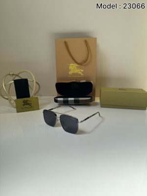 Burberry_23066_Black