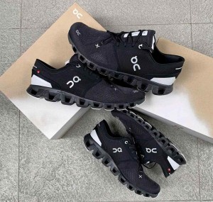 On Cloud X3 Training Black White