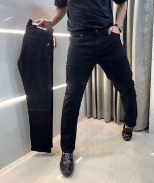 Hug o Boss Black Raw Wash Imported Straight Fit Denim Jeans