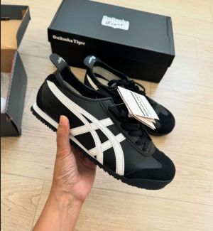 ONITSUKA TIGER MEXICO 66 black white