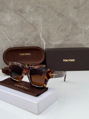 Tomford_4184_tiger_brown