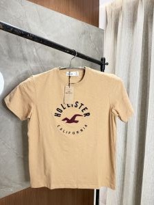 Sale Hollister Brown Tshirt
