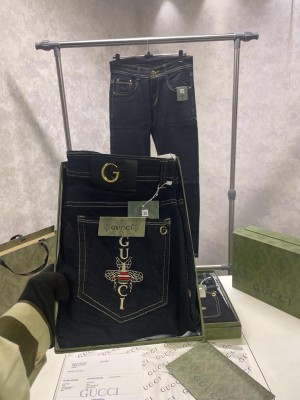 Gucci_Imported_denim_embroidery_print_with_premium_box_packing_and_carry_bag_(270)