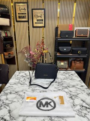 Michael_Kors Shoulder Satchel Bag With Dust Bag (Black)