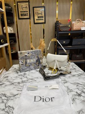 Christian_Dior_Saddle_Premium_Quality_With_Box_And_Dust_Bag_(White)