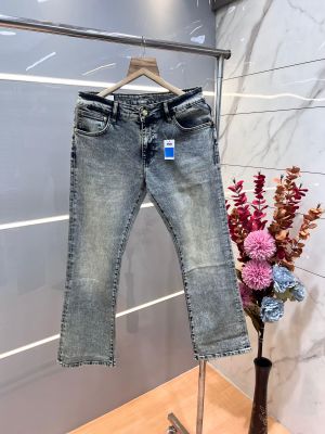 Gucc i Light Shade Premium Imported Stretchable Lycra Fabric Boot Cut Denim with Metal Design 3484