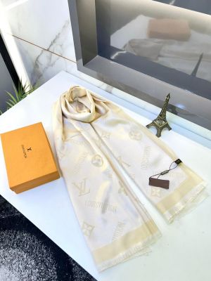 Loui_s Vuitton Stoles Scarfs Cream FA 260