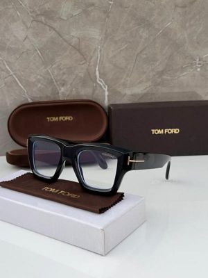 Tomford_4184_Black_Plano