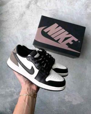 Air Jordan 1 Retro Low OG Mocha Semi UA