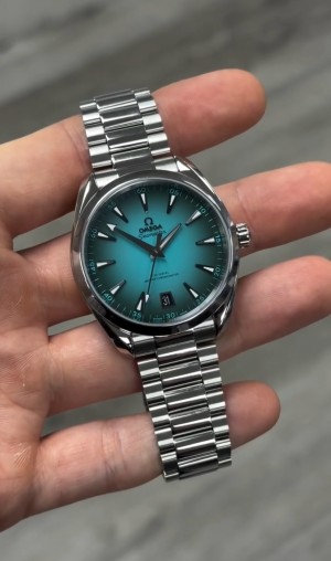 Omeg a Seamaster Aqua Terra 150M Turquoise