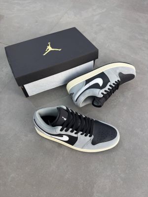 Air Jordan 1 Low Light Smoke Grey