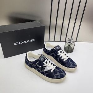 WMN Coaach Clip Court Sneaker Navy signature canvas