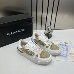 WMN Coaach Clip Court Sneaker White signature canvas