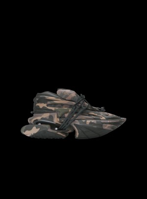 Balmaaiinn Unicorn Camouflage Print Sneakers