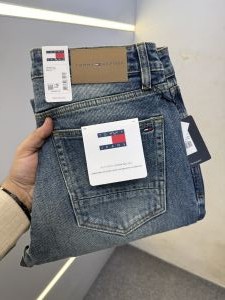 TOMMY-HILFIGER GREENISH SHADE  STRAIGHT FIT DENIM LENGHT 41