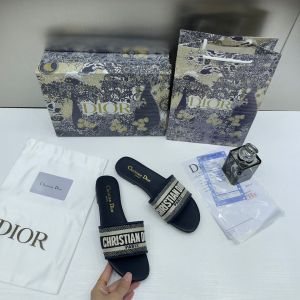 Christian_Dior_Dway_Slide_In_Black_Signature_Embroidered_With_OG_Box_Carry_Bag_2019-1_Black