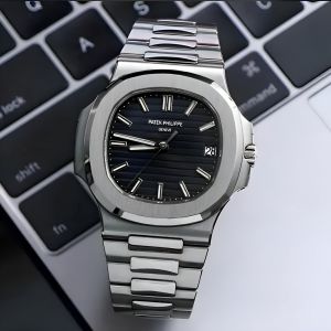 Patek_Philippe Nautilus Quartz silver black