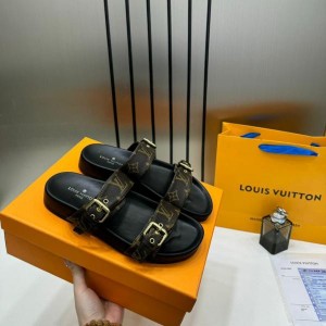 LOUIIS VUITTTON BOM DIA FLAT COMFORT MULE IN MONOGRAM CANVAS FOR HER LE