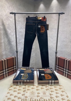 Burberry_London_England_Embroidery_Pocket_Print_Imported_Denim_With_Premium_Box_Packing_(277)