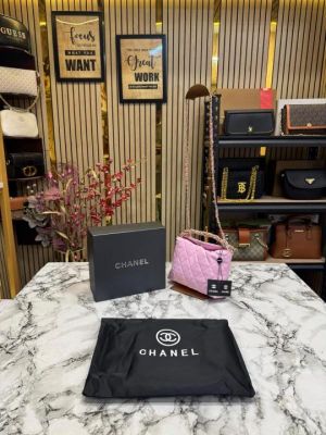 Chanel_Cavior_Quilted_Crossbody_Bag_Gold_Chain_With_Box_And_Dust_Bag_(Pink)
