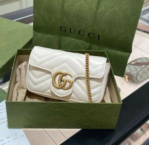 Gucci_marmont_mini_siling_with_og_box_5637