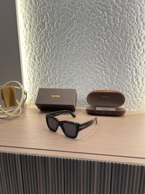 Tomford_184_Full_Black