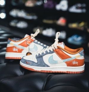 NIKkE SB DUNK STUSSY GREY ORANGE 2025 Suede Quality 